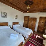 J.prifti * Berat