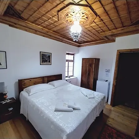J.prifti Hotel *