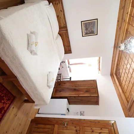 J.prifti Hotel