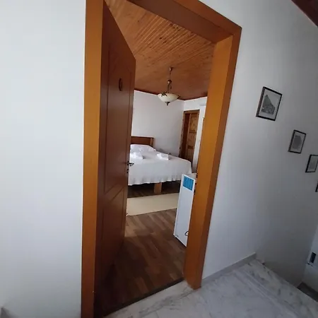 Hotel J.prifti *